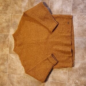 Levi Mock Neck Sweater Size M